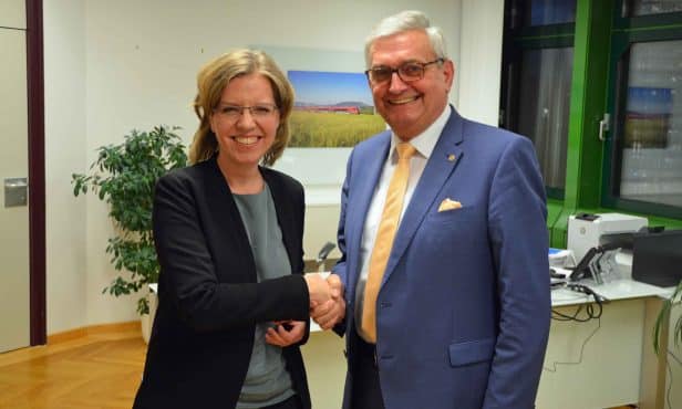 Gewessler sieht Gemeinden als wichtige Partner