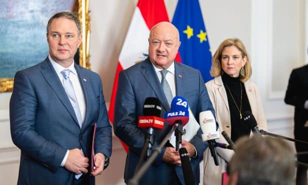 Regierung startet mit Klausur zu Konjunktur und Teuerung in Herbst
