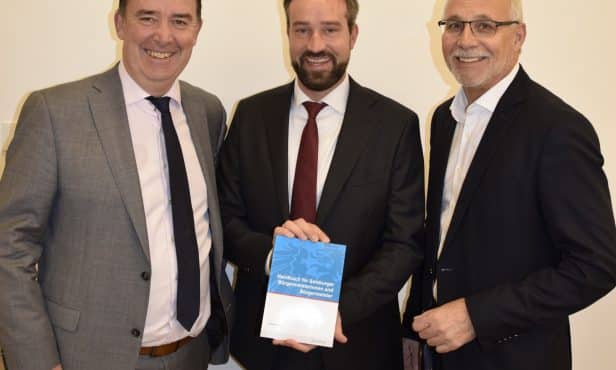Handbuch für Salzburger Bürgermeisterinnen und Bürgermeister