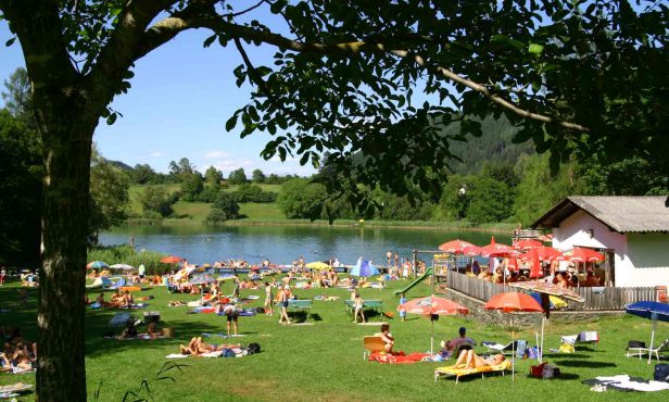 Gemeinde rettet Badesee
