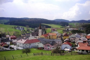 Geografisch gesehen liegt Oberkappel auf einer kleinen Erhöhung am Zusammenfluss der Flüsse Ranna und Osterbach. Von der Ranna leitet sich auch der traditionelle Faschingsgruß der Oberkappler her: 