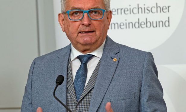 Gemeindebund-Präsident Alfred Riedl stellt sein Amt ruhend