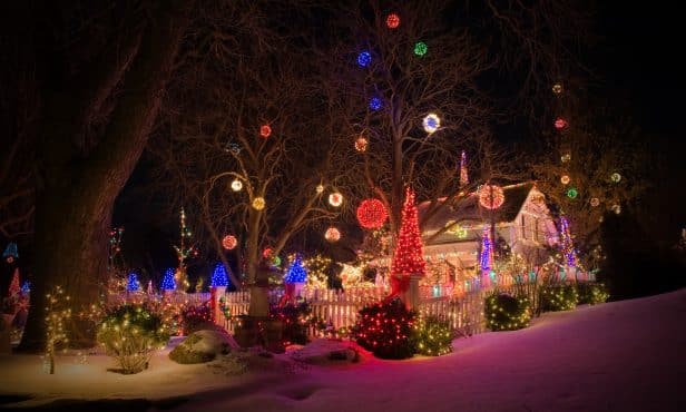 Aus für Santa Claus: Sind Verbote privater Weihnachtsbeleuchtung durch Gemeinden zulässig?