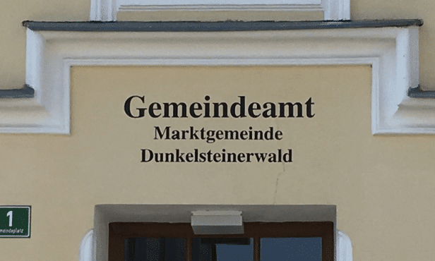Geheimnisvoller Dunkelsteinerwald